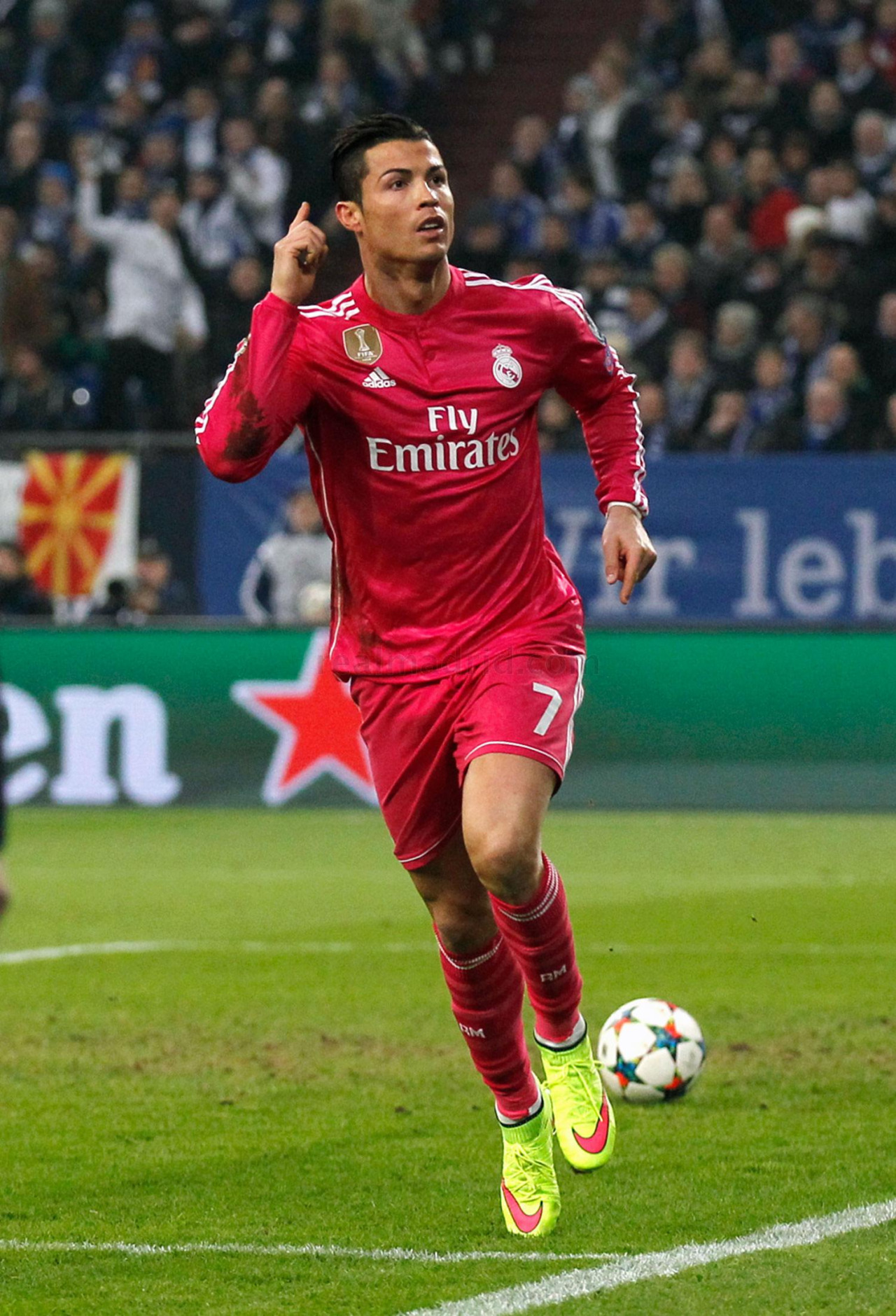 real madrid pink jersey ronaldo